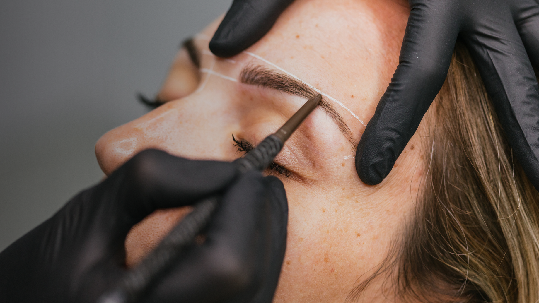 Exploring the Latest PMU Trends in Beauty